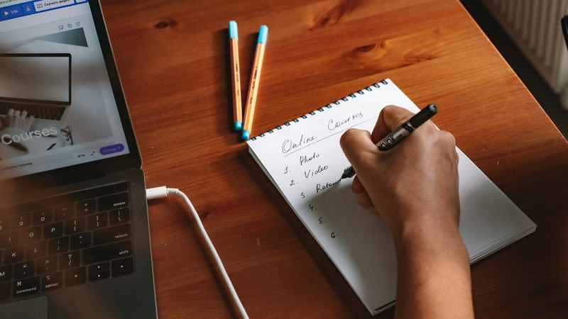 独学で社労士に合格するための勉強法